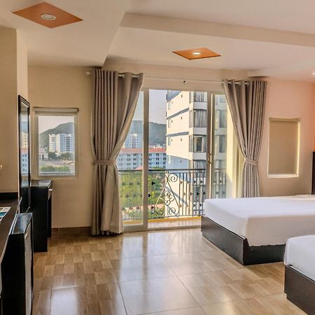 Melyna Hotel Nha Trang Beach Exterior foto